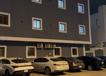 شقة بغرفة معيشة وغرفة نوم 