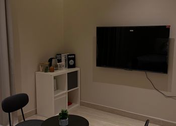 استديو هادئ بسرير ماستر 