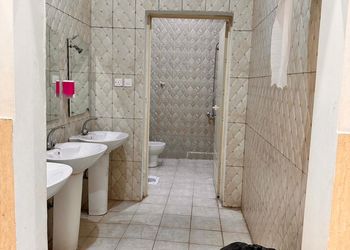شاليه بألعاب مائية ومجالس