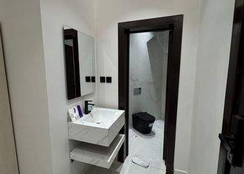 استديو هادئ بسرير ماستر 