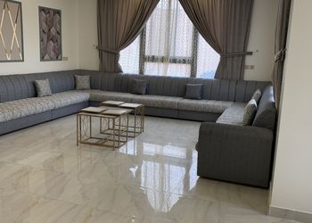 شالية بجلسة خارجية ومسبح 
