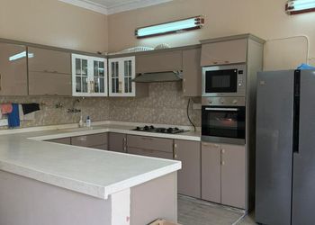 مزرعة بمسبح وموقع مميز
