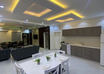شاليه بمسطح اخضر
