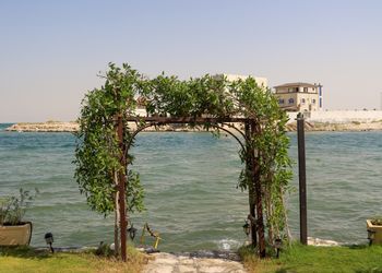 منتجع فندقي باطلاله على البحر 