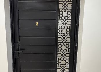 شقة بغرفة معيشة وغرفتين نوم 
