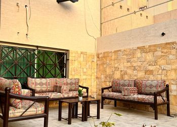 شاليه بمسطح اخضر