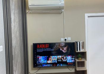 شقة بغرفة جلوس وغرفتين نوم 