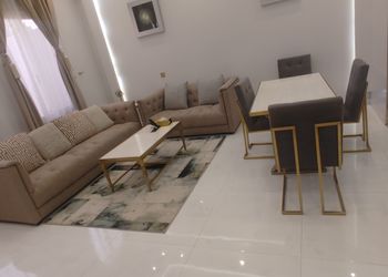 شاليه بمسبح وغرفة نوم للعرسان