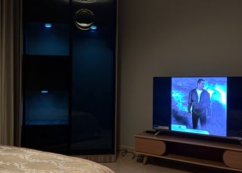 استديو هادئ بسرير ماستر