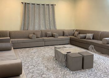 استراحة بمجلس بإطلالة على الجبل