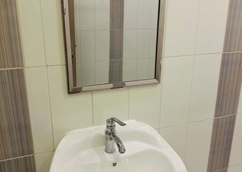 استديو بدخول ذاتي