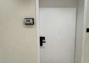 استديو هادئ بسرير ماستر