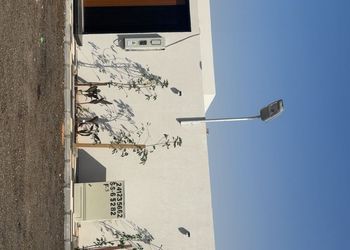 شاليه بصالة أنيقة وأجواء ممتعة 
