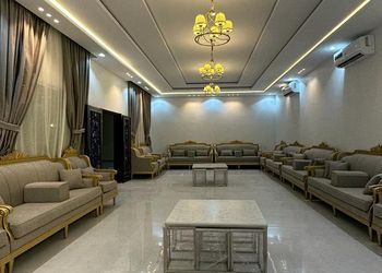 استراحة بمسطح أخضر ومجلس ومسبح 