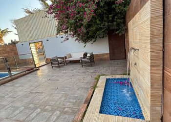 شالية بجلسة خارجية واجواء ممتعة 