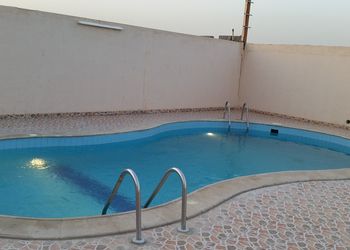 شاليه بملعب كرة قدم