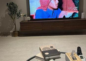 شقة بغرفة معيشة وغرفة نوم 