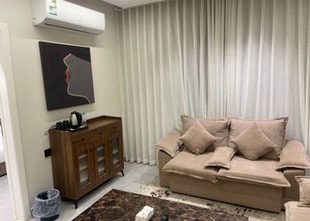 شقة بغرفة نوم وصالة 