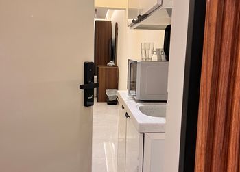 استديو بسرير ماستر وجلسة مريحة36