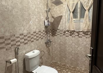 استديو هادئ بسرير ماستر 