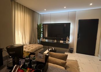 شقة مودرن بصالة ودخول ذاتي 