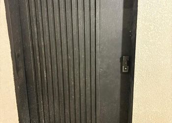 استديو بأثاث مريح وبسيط 
