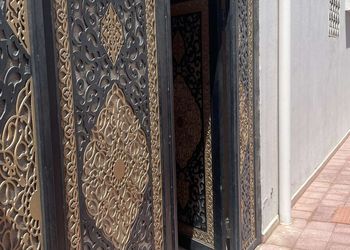 استديو هادئ بدخول ذاتي