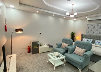 استديو بسرير ماستر وجلسة جانبية
