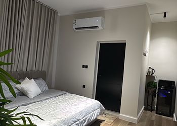 استديو هادئ بسرير ماستر 