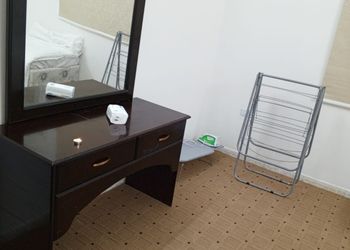 شقة بغرفة جلوس وغرفتين نوم 