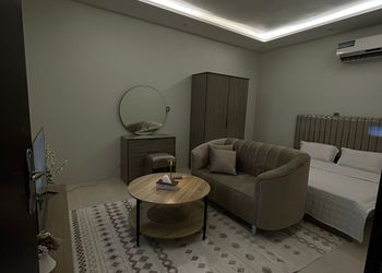 استديو بسرير ماستر