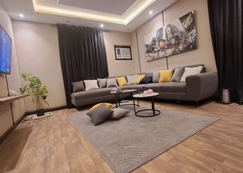 شقة بغرفة معيشة وغرفة نوم 