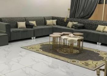 استراحة بمسطح اخضر وجلسه خارجيه