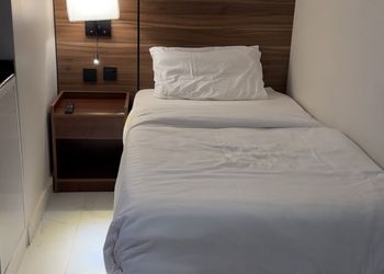 استديو بسرير فردي ودخول ذاتي