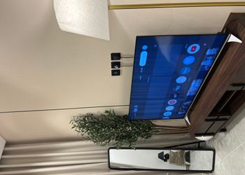 استديو بأثاث مريح وبسيط 