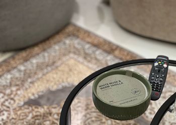 شقة بصالة وغرفتين نوم دخول ذاتي 