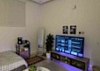 استديو بدخول ذاتي وسرير مريح 