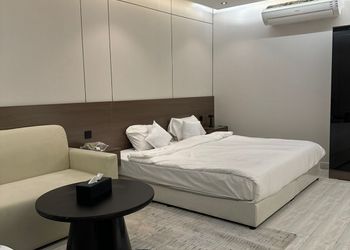 استديو هادئ بسرير ماستر 