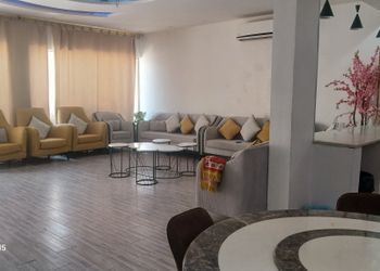 شاليه بمجلس وجلسة خارجية 