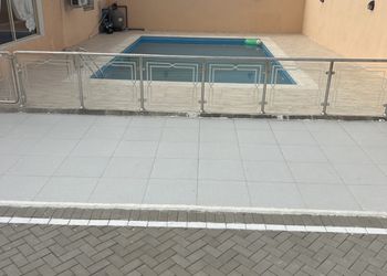 استراحة بمسطح اخضر وجلسه خارجيه