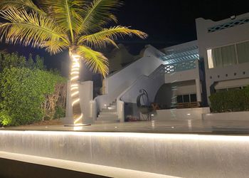 شالية انيق بصالة واربع غرف نوم 