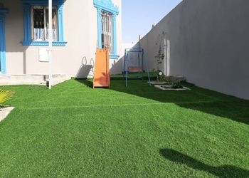 استراحة بغرفة جلوس وغرفة نوم 