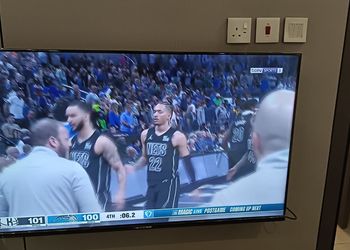 استديو بسريرين مفردة ودخول ذاتي 