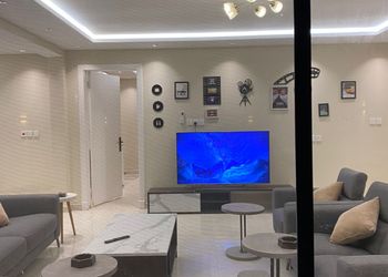 شالية بمجلس مطل على الفناء الخارجي 