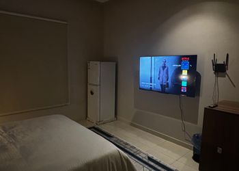 استديو هادئ بسرير ماستر 