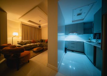 شقة بغرفتين نوم وصالة 
