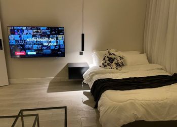 استديو بسرير ماستر