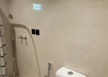 استديو هادئ بسرير ماستر 