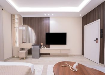 استديو بتصميم انيق ودخول ذاتي