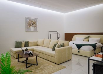 جناح أنيق بدخول ذكي ومطبخ